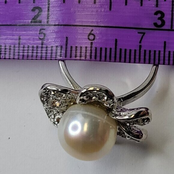Genuine Off White Pinkish Pearl and Swaroski Flower Ring Size 7.5 - Picture 7 of 12